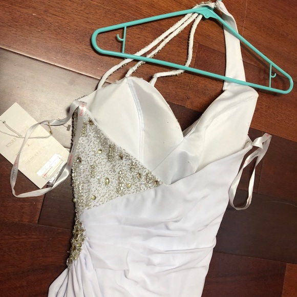 White Jersey Evening Gown - Picture 7 of 7